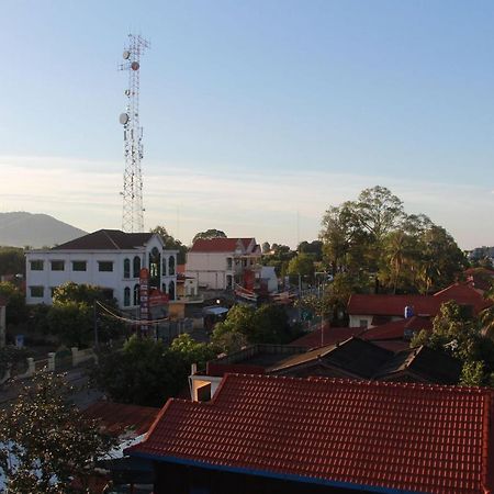Pama Hotel Kampong Chhnang Екстериор снимка