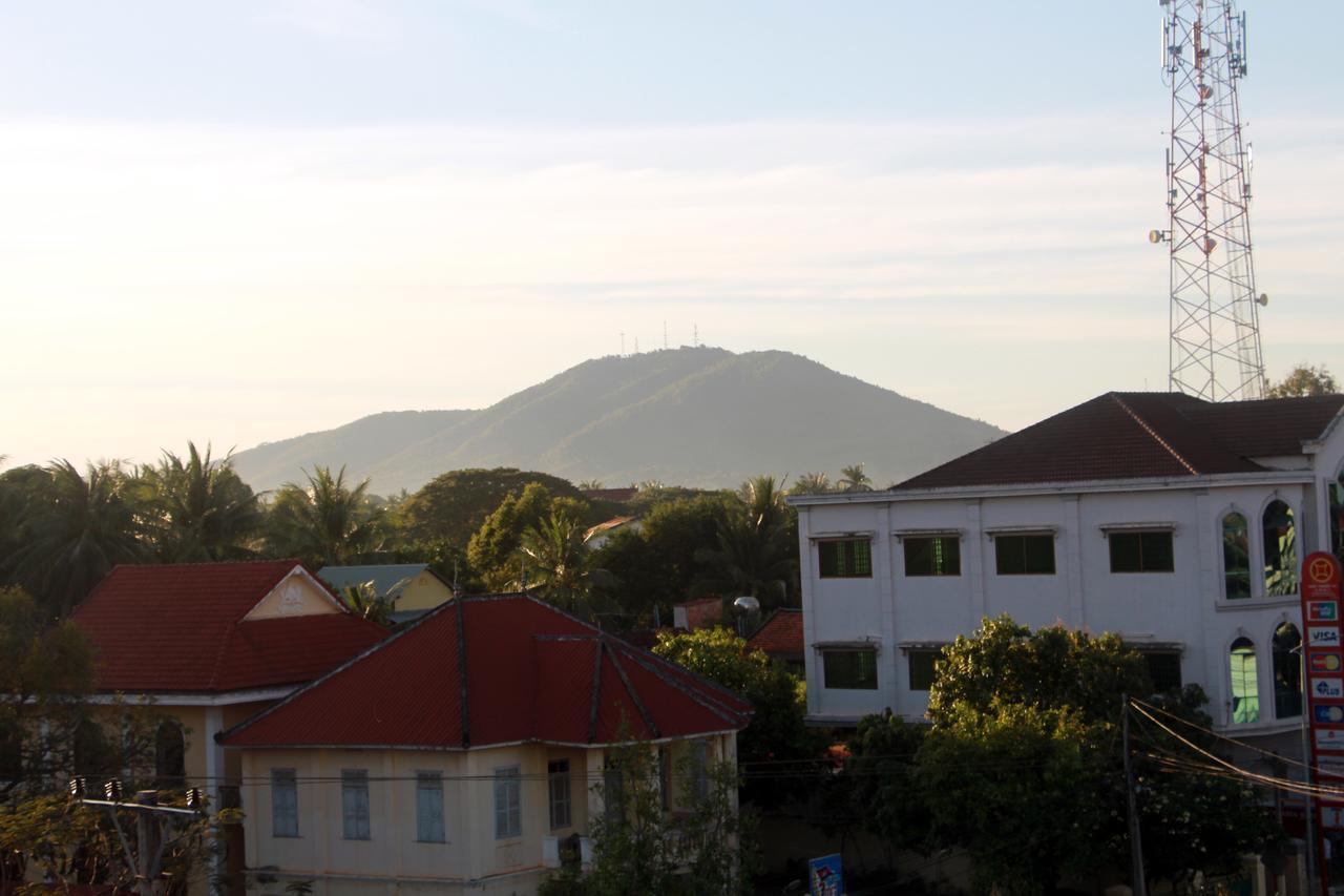 Pama Hotel Kampong Chhnang Екстериор снимка